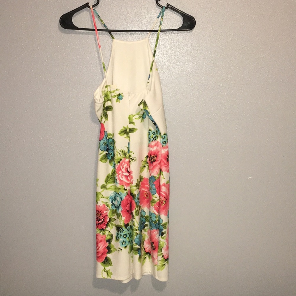 Dress - Picture 2 of 2